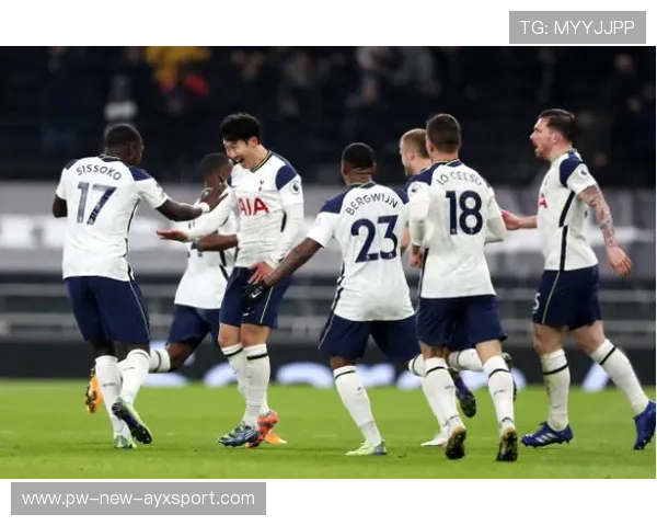 “阿仙奴与热刺：香港赛场的伦敦德比对决！”